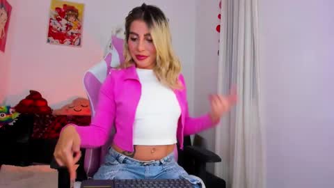  Chloe  online show from 26, 9, 2025