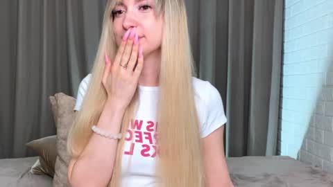 _crystal_moon_1 online show from 21, 10, 2025