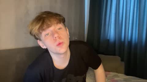 Snapshot of _cuteguys chatting on 19, 12, 2024 Dima online show from 19, 12, 2024