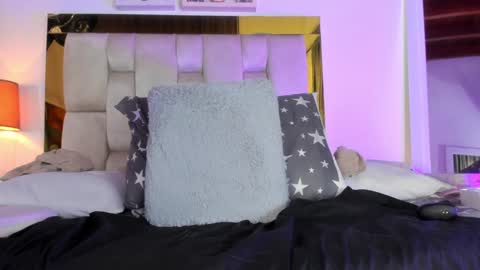 Isabella online show from 14, 1, 2025