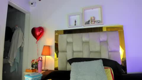 Isabella online show from 21, 2, 2025