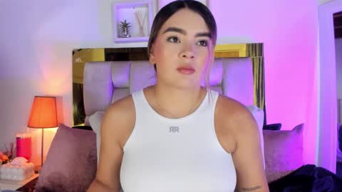 Isabella online show from 21, 10, 2025