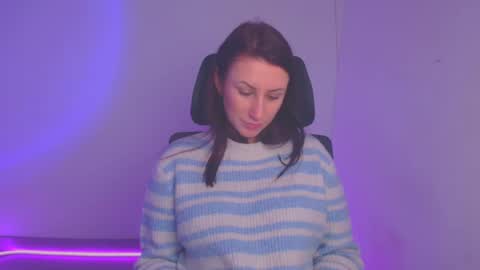 Snapshot of _emma_lay chatting on 22, 12, 2024 Emma online show from 22, 12, 2024