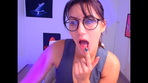 Snapshot of _emma_lay chatting on 18, 1, 2025 Emma online show from 18, 1, 2025