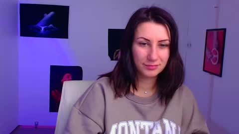 Snapshot of _emma_lay chatting on 31, 1, 2025 Emma online show from 31, 1, 2025