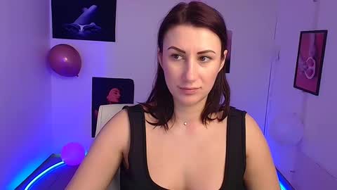 Snapshot of _emma_lay chatting on 12, 3, 2025 Emma online show from 12, 3, 2025