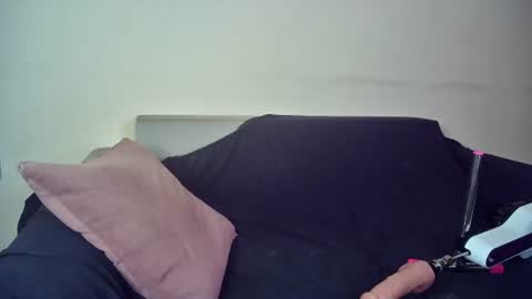 Emma Sugar online show from 1, 7, 2026