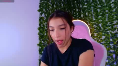 Snapshot of _emmacherry chatting on 17, 6, 2026 _emmacherry online show from 17, 6, 2026