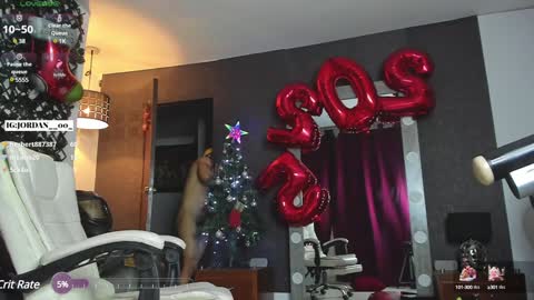 Snapshot of _eufrates_ chatting on 8, 1, 2025  EUFRATES online show from 8, 1, 2025