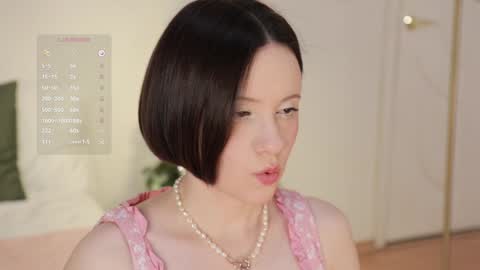 Essie  online show from 27, 12, 2024