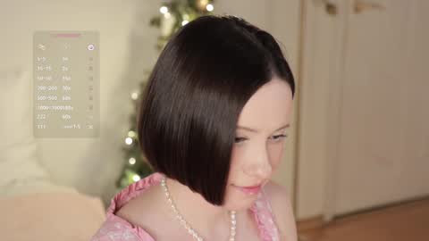 Essie  online show from 3, 1, 2025