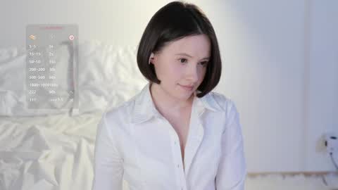 Essie  online show from 29, 1, 2025