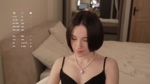 Essie  online show from 13, 3, 2026