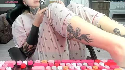 Snapshot of _feralberry__ chatting on 15, 2, 2026 Alis online show from 15, 2, 2026