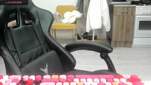 Snapshot of _feralberry__ chatting on 17, 2, 2026 Alis online show from 17, 2, 2026