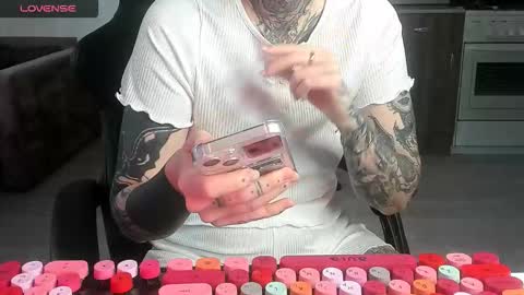 Snapshot of _feralberry__ chatting on 21, 2, 2026 Alis online show from 21, 2, 2026