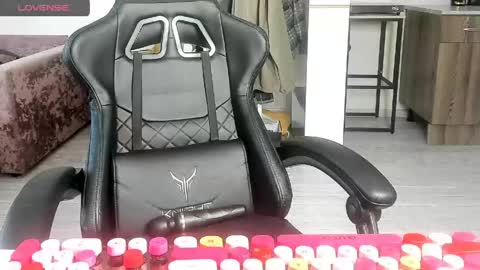 Snapshot of _feralberry__ chatting on 11, 3, 2026 Alis online show from 11, 3, 2026