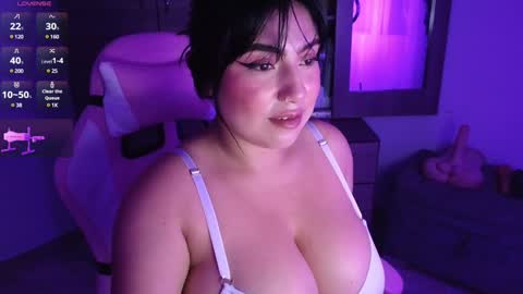 we are hot friends online show from 23, 1, 2025