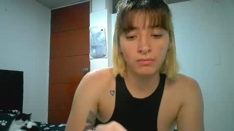 Mia-foster online show from 8, 5, 2026
