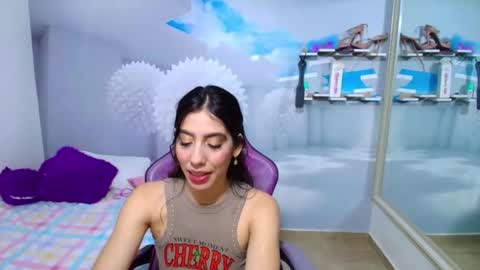 _gold_strawberry_ online show from 5, 5, 2026