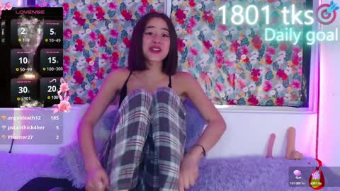 Snapshot of _gwen__ chatting on 6, 2, 2025 Gwen online show from 6, 2, 2025