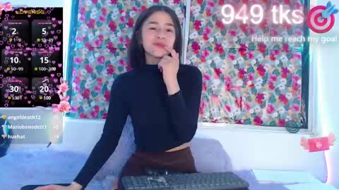 Snapshot of _gwen__ chatting on 19, 2, 2025 Gwen online show from 19, 2, 2025