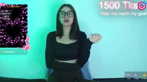 Snapshot of _gwen__ chatting on 10, 9, 2025 Gwen online show from 10, 9, 2025