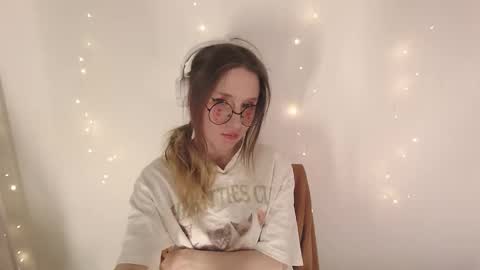 Snapshot of _hanna_moon_ chatting on 1, 2, 2026 Hannaolotl online show from 1, 2, 2026