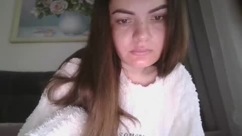 Snapshot of _hidden_frommymoom_ chatting on 13, 5, 2026 Criss4u online show from 13, 5, 2026