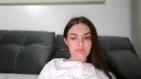 Snapshot of _hidden_frommymoom_ chatting on 30, 5, 2026 Criss4u online show from 30, 5, 2026