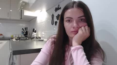 Snapshot of _hidden_frommymoom_ chatting on 3, 6, 2026 Criss4u online show from 3, 6, 2026