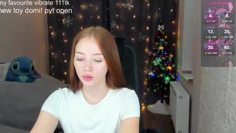 Snapshot of _hot_mia_1 chatting on 9, 12, 2024 _hot_mia_1 online show from 9, 12, 2024