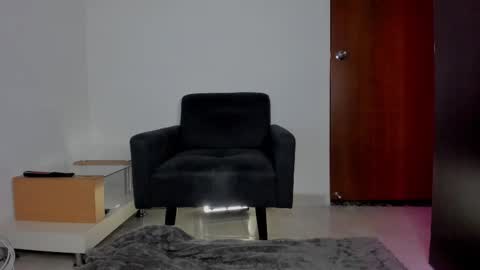 Isabella online show from 12, 2, 2026