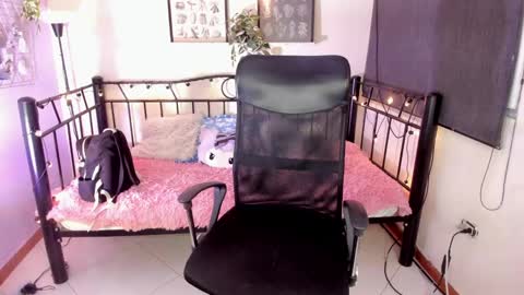 Snapshot of _ivanna11_ chatting on 4, 12, 2024 Ivanna online show from 4, 12, 2024