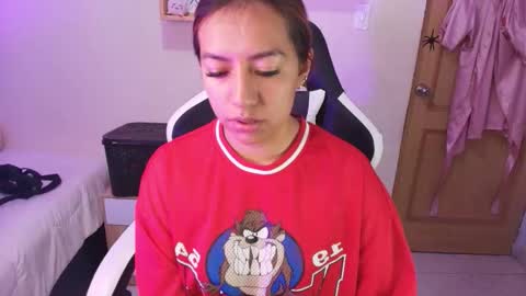 Snapshot of _ivanna11_ chatting on 4, 11, 2025 Ivanna online show from 4, 11, 2025