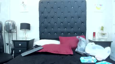 Snapshot of _johnson_alana chatting on 13, 12, 2025 _johnson_alana online show from 13, 12, 2025