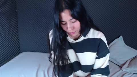 Snapshot of _joy_iva chatting on 15, 12, 2025 joy online show from 15, 12, 2025