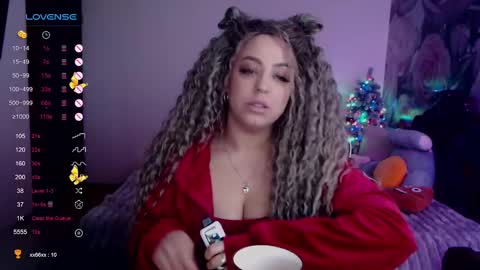 Snapshot of _just_a_queen_3 chatting on 31, 1, 2025 _just_a_queen_3 online show from 31, 1, 2025