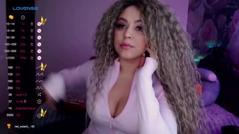 Snapshot of _just_a_queen_3 chatting on 4, 2, 2025 _just_a_queen_3 online show from 4, 2, 2025