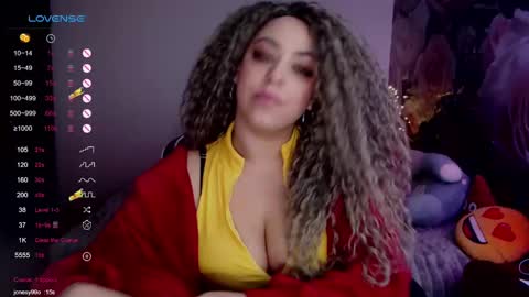 Snapshot of _just_a_queen_3 chatting on 20, 2, 2025 _just_a_queen_3 online show from 20, 2, 2025