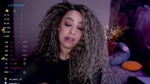 Snapshot of _just_a_queen_3 chatting on 21, 2, 2025 _just_a_queen_3 online show from 21, 2, 2025