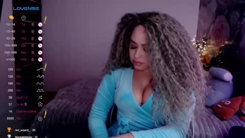 Snapshot of _just_a_queen_3 chatting on 22, 2, 2025 _just_a_queen_3 online show from 22, 2, 2025