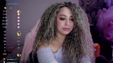 Snapshot of _just_a_queen_3 chatting on 6, 3, 2025 _just_a_queen_3 online show from 6, 3, 2025