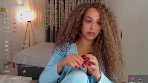 Snapshot of _just_a_queen_3 chatting on 1, 10, 2025 _just_a_queen_3 online show from 1, 10, 2025