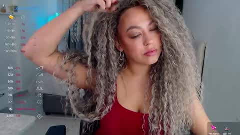 Snapshot of _just_a_queen_3 chatting on 16, 10, 2025 _just_a_queen_3 online show from 16, 10, 2025