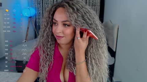 Snapshot of _just_a_queen_3 chatting on 18, 10, 2025 _just_a_queen_3 online show from 18, 10, 2025