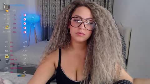 Snapshot of _just_a_queen_3 chatting on 2, 11, 2025 _just_a_queen_3 online show from 2, 11, 2025