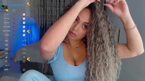 Snapshot of _just_a_queen_3 chatting on 6, 1, 2026 _just_a_queen_3 online show from 6, 1, 2026