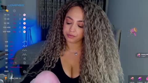 Snapshot of _just_a_queen_3 chatting on 12, 1, 2026 _just_a_queen_3 online show from 12, 1, 2026