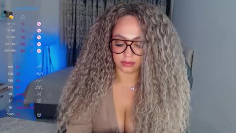 Snapshot of _just_a_queen_3 chatting on 19, 1, 2026 _just_a_queen_3 online show from 19, 1, 2026